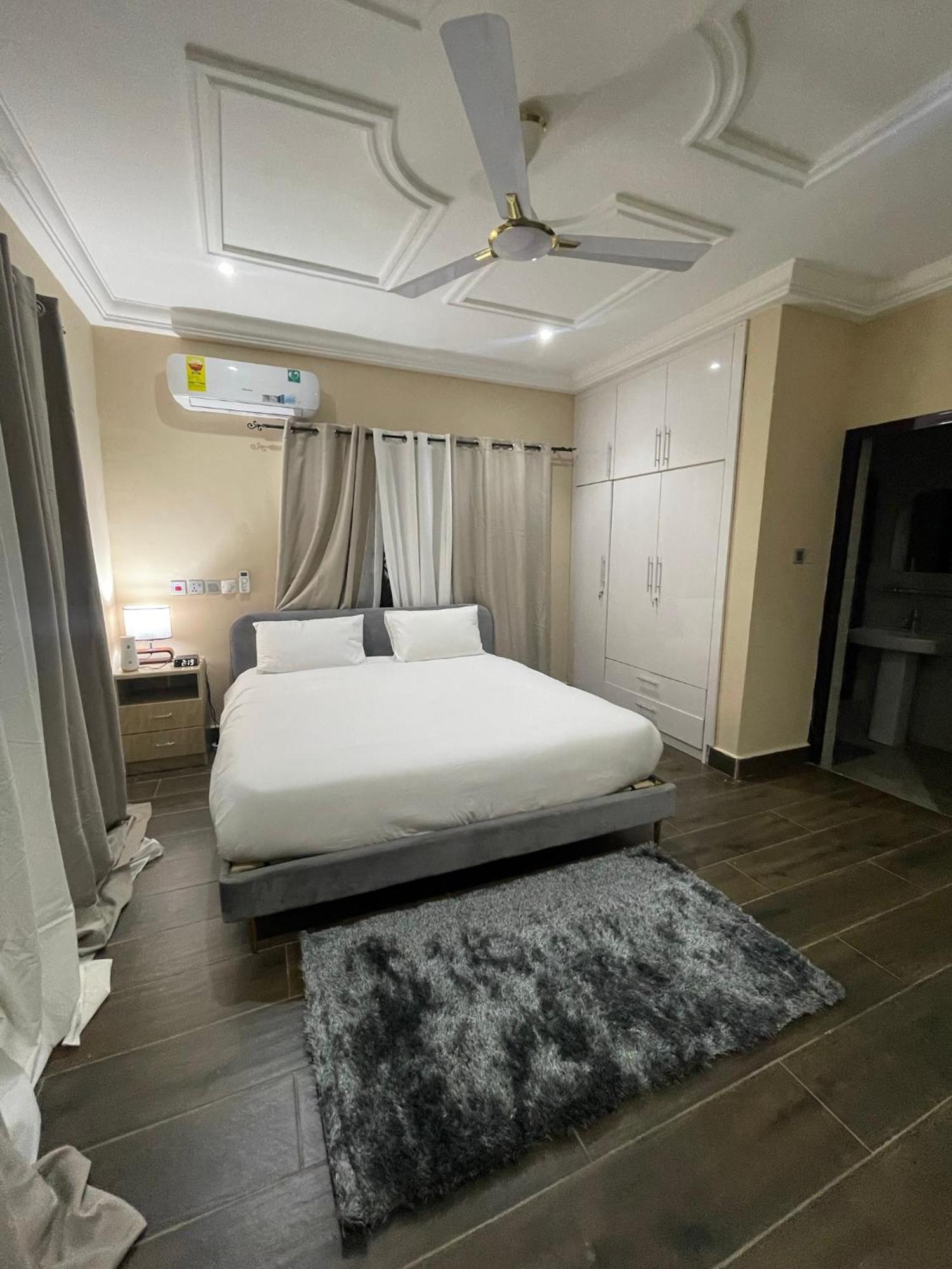 Cloud9 Luxury Apartments Accra Extérieur photo