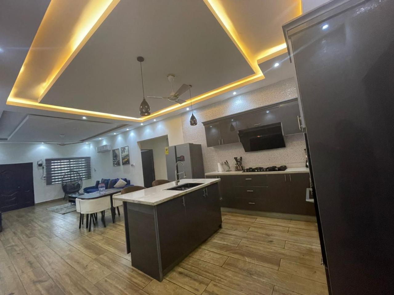 Cloud9 Luxury Apartments Accra Extérieur photo